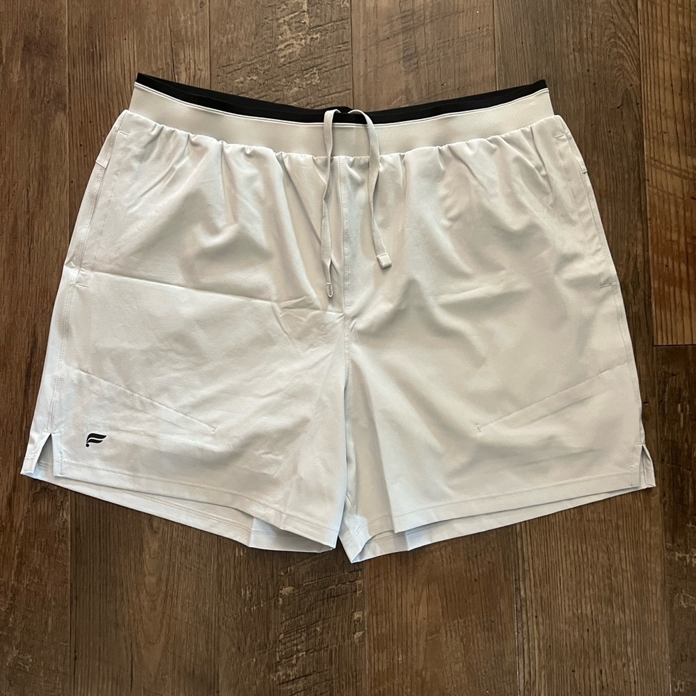 Fabletics The 5” fundamental short II (Lined)